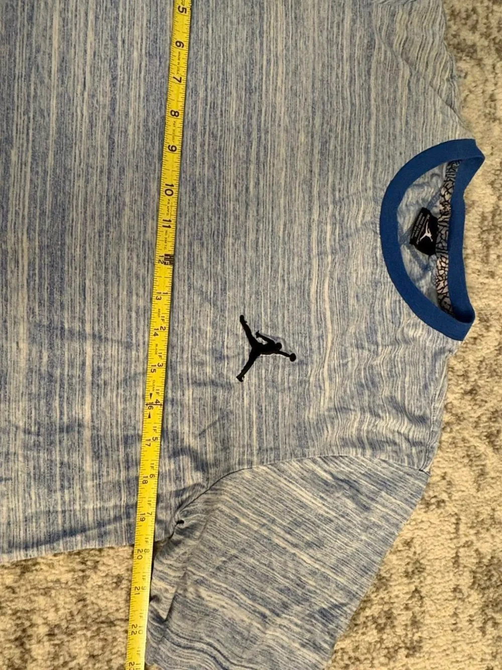 Men’s Medium Jordan Blue & White Fade Tee